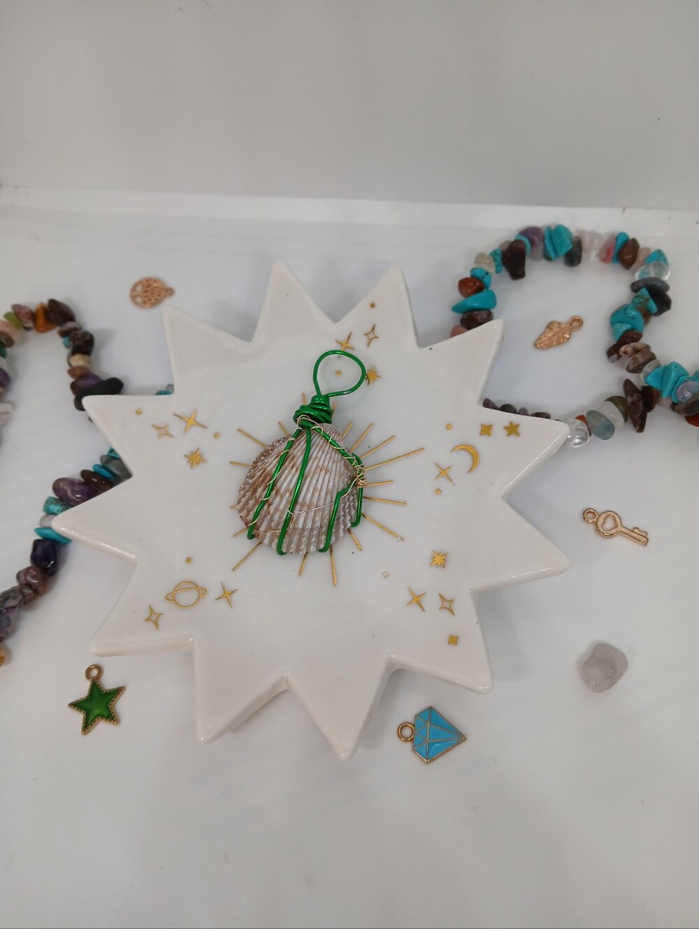 Beatuful Handmade Green Wire Wrapped Sea Sell